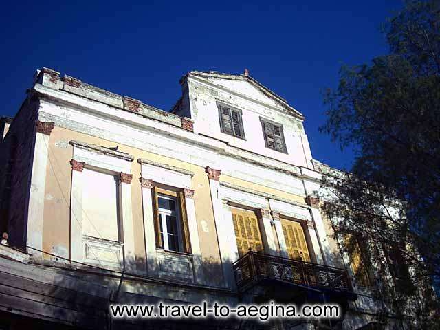  AEGINA PHOTO GALLERY - TRADITIONAL BUILDING IN AEGINA