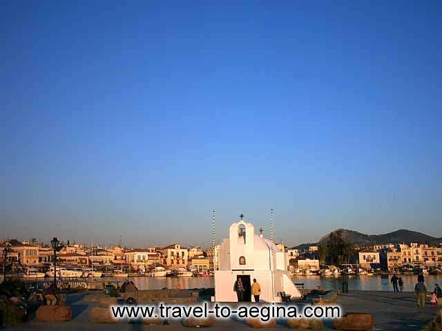  AEGINA PHOTO GALLERY - AEGINA CITY VIEW FROM THE PORT